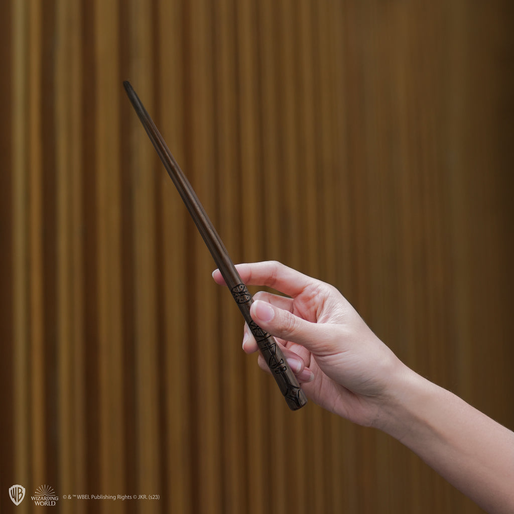 Penna a bacchetta Cedric Diggory con supporto e segnalibro lenticolare