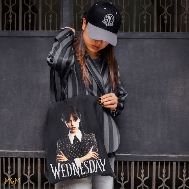 Tote Bag Premium Mercredi (Wednesday) Blason - Édition Limitée Karactermania - 1