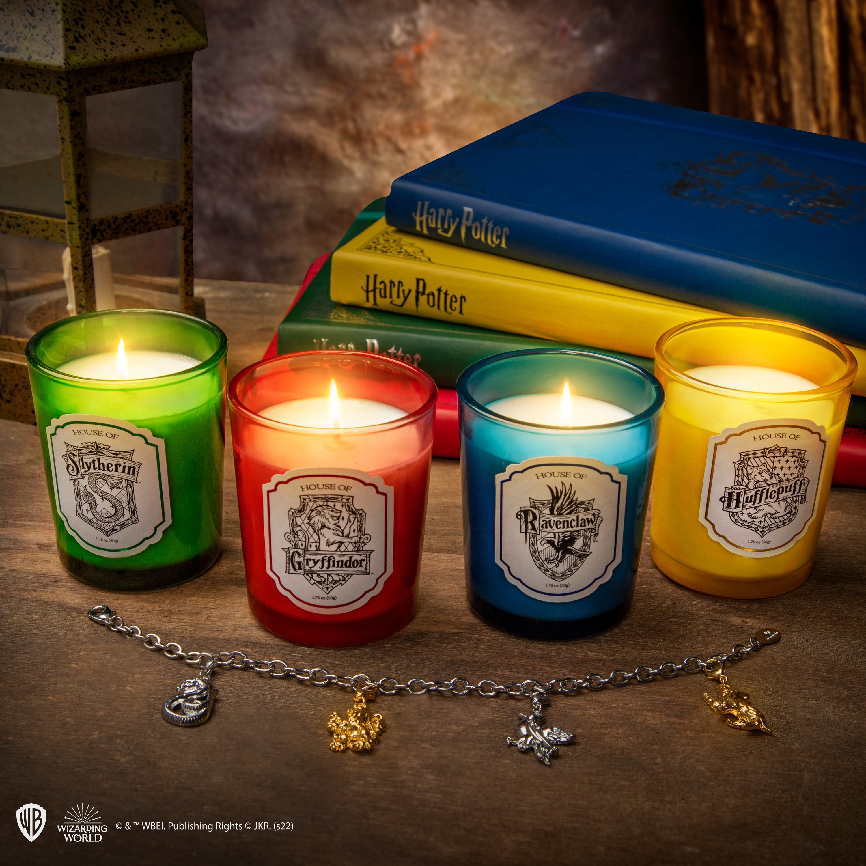 4 Hogwarts Häuser Kerzen mit Charms-Armband | Harry Potter