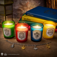 Set di 4 candele profumate Case di Hogwarts con braccialetto di fascino