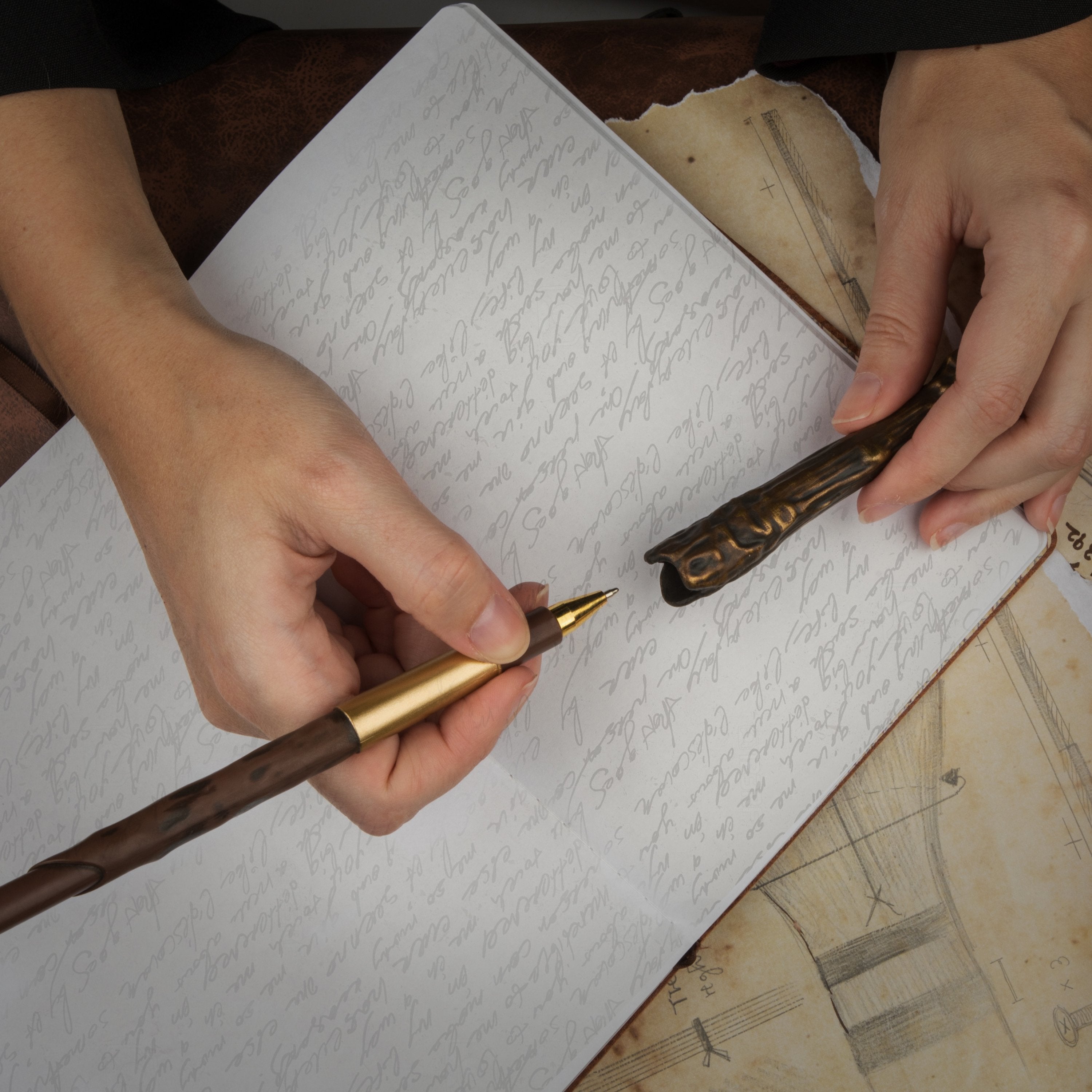 Harry Potter Zauberstab Stifte Set 3-er Kugelschreiber Set Fanartikel :  : Bürobedarf & Schreibwaren