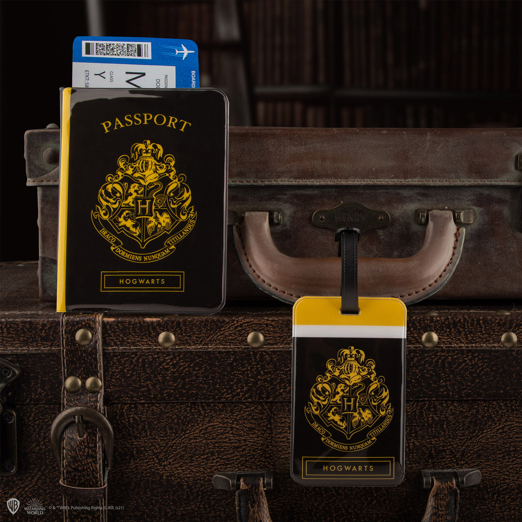 Set di etichette per bagagli e passaporti di Hogwarts